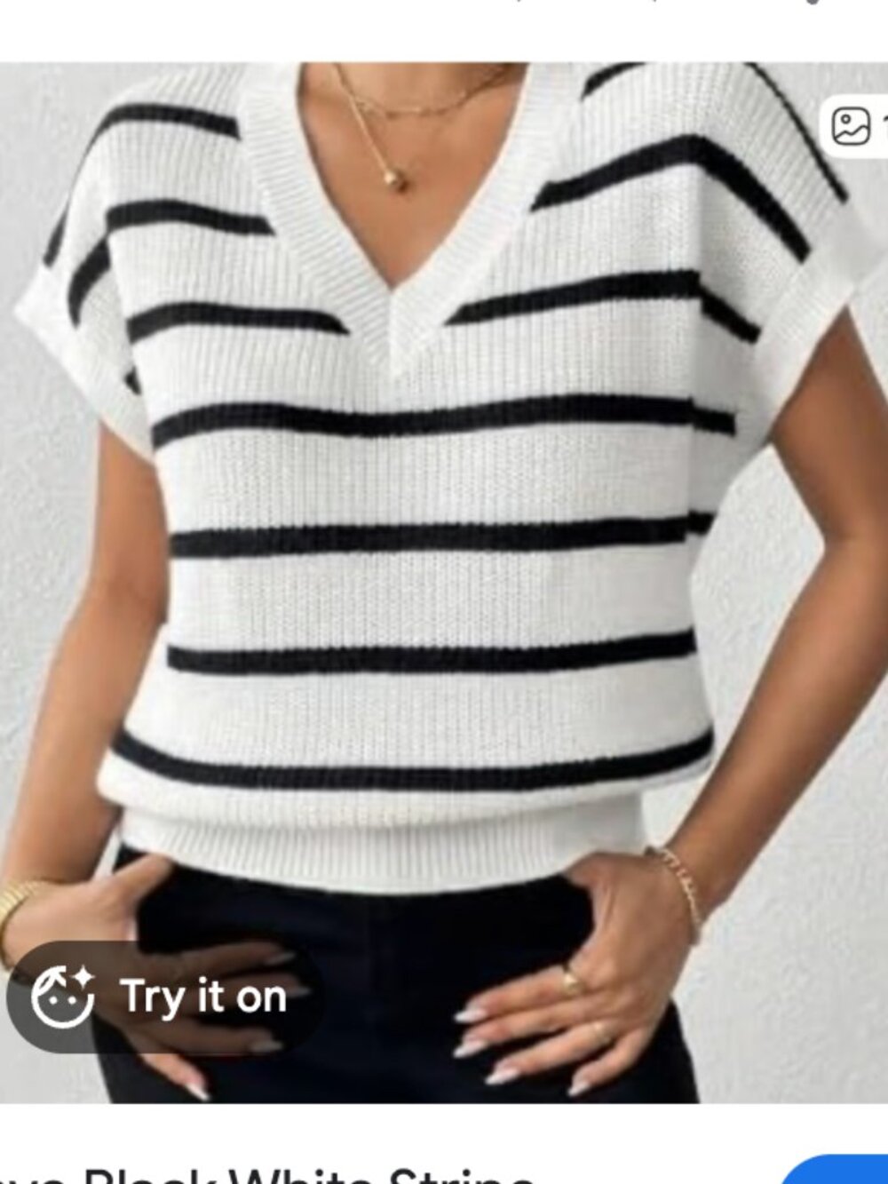 Evereve Black White Striped Knit V-Neck Sweater Vest Size Small Oversized